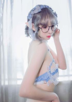 一个人在线观看www._BD英语全集免费播放